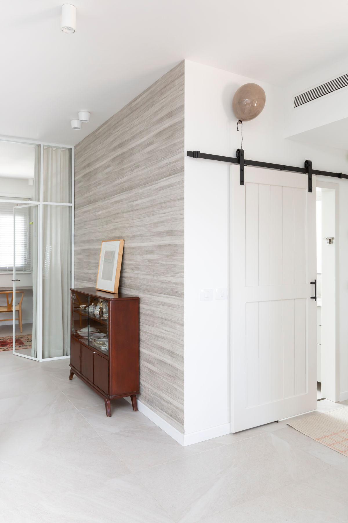 IZB MINI PENTHOUSE — צילום פנים 11