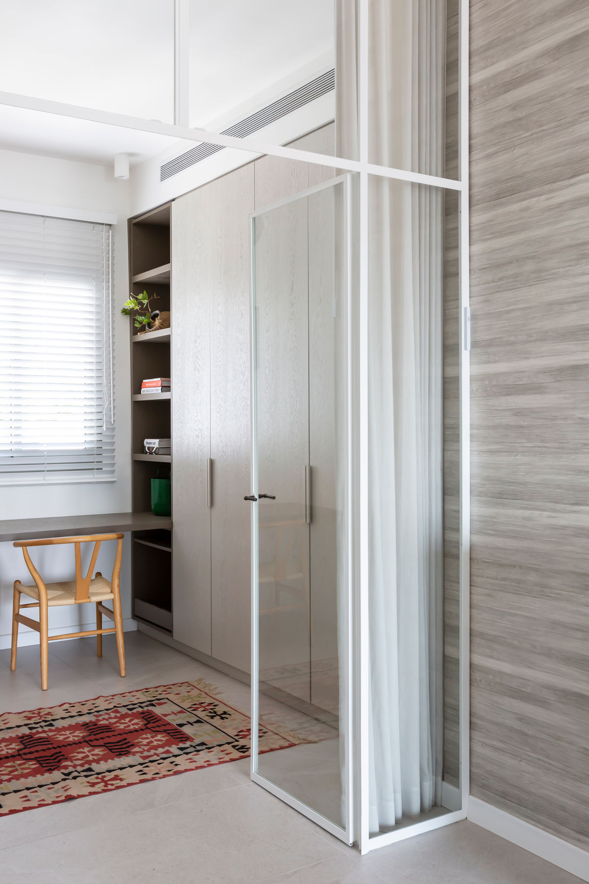 IZB MINI PENTHOUSE — צילום פנים 10