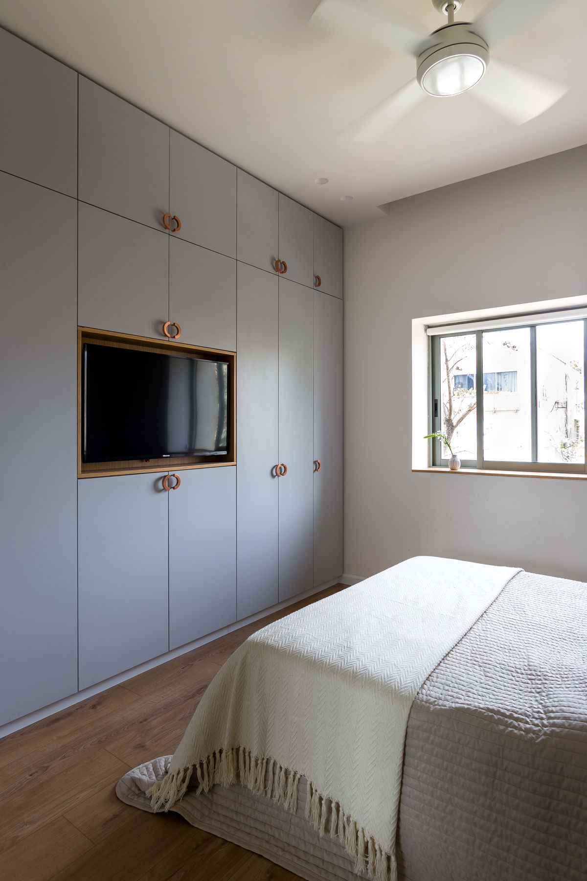 BLOCH APARTMENT — צילום פנים 10