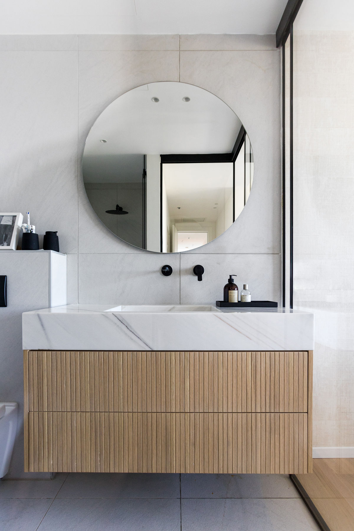 TEL AVIV APARTMENT — צילום פנים 12