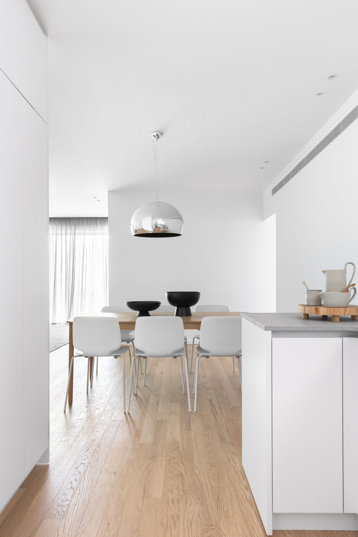 AT APARTMENT — צילום פנים 8