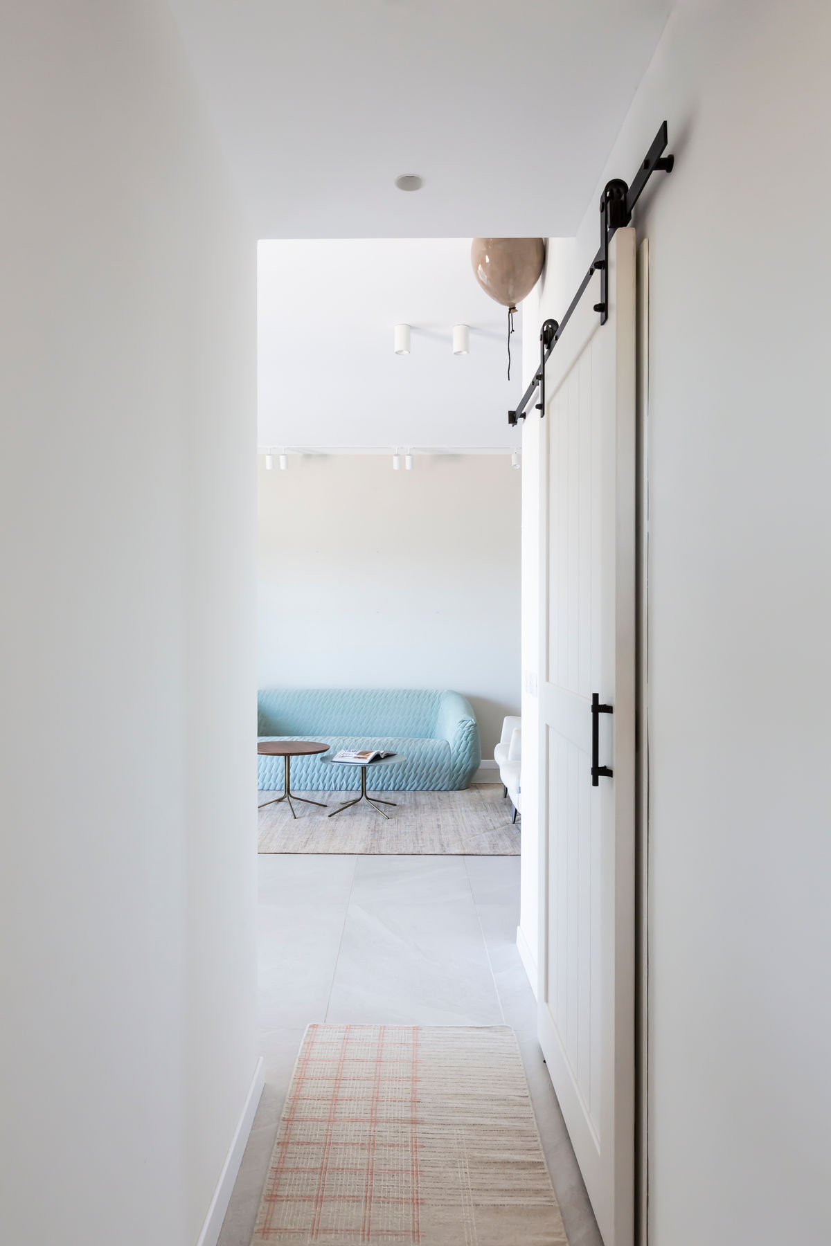 IZB MINI PENTHOUSE — צילום פנים 14