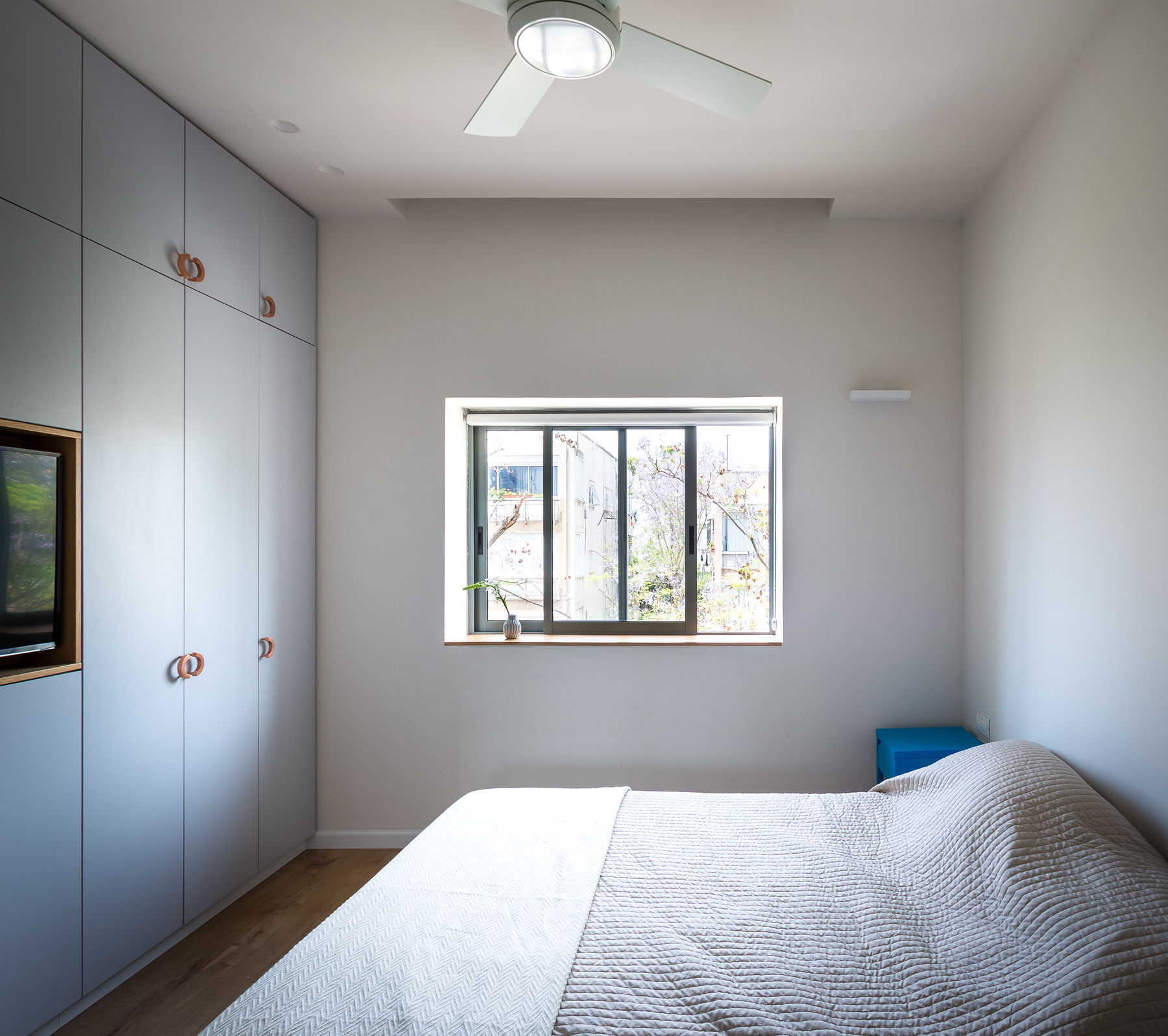 BLOCH APARTMENT — צילום פנים 11