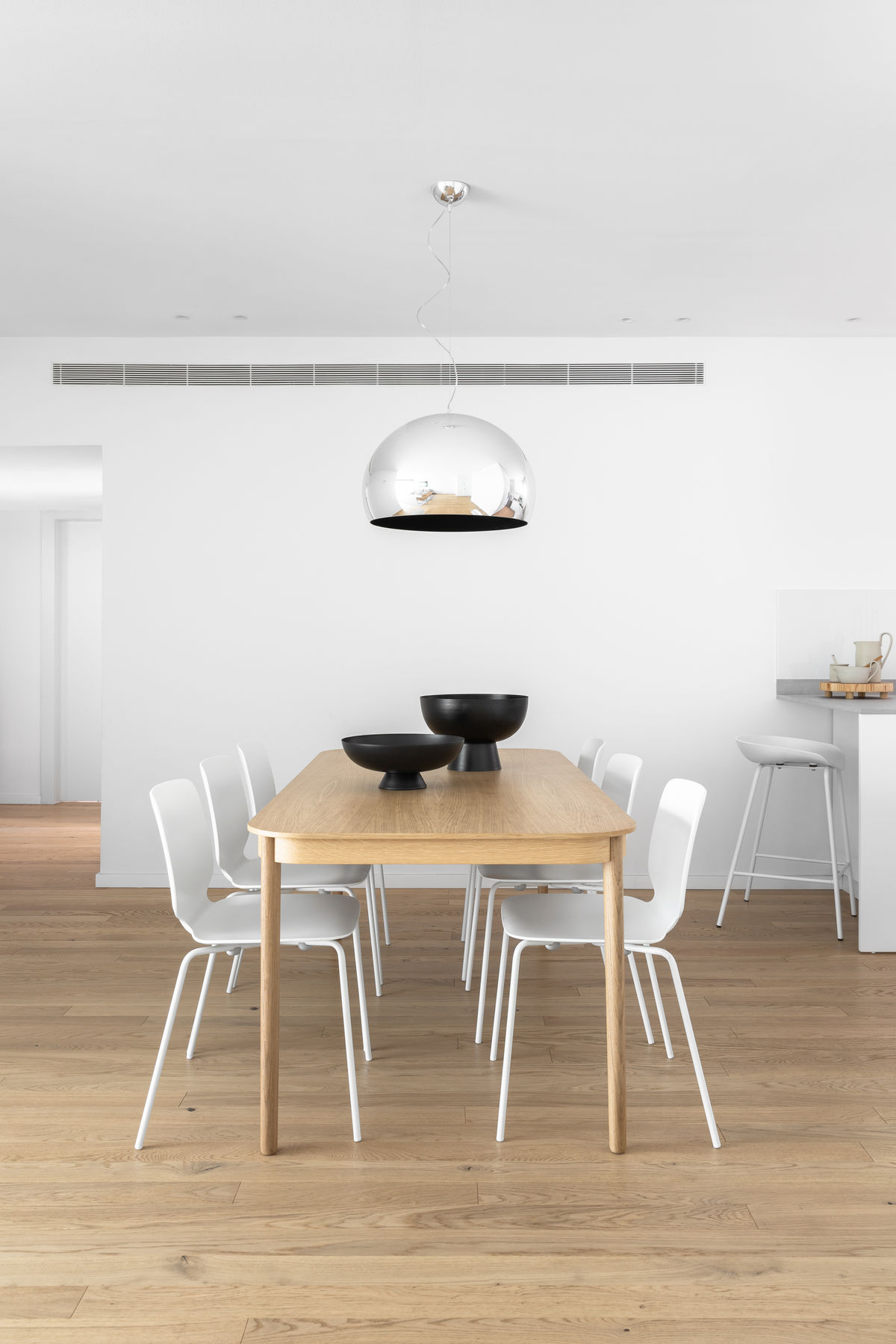 AT APARTMENT — צילום פנים 5