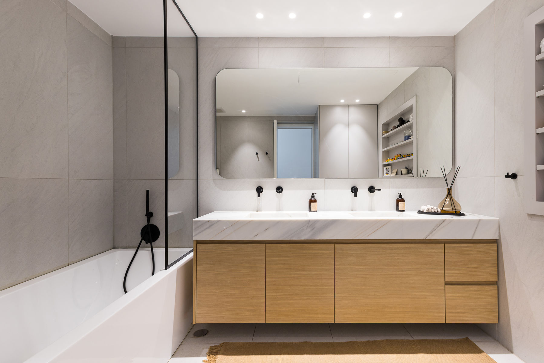 TEL AVIV APARTMENT — צילום פנים 7